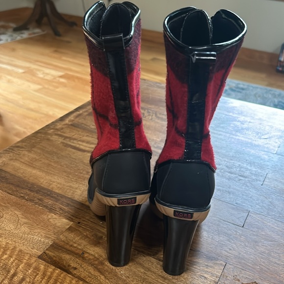 michael kors KORS red Tartan Duck Boot Heels size 6 - Picture 5 of 8